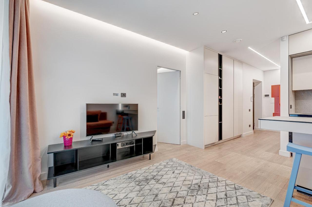 Happy Inn G, Self Check-In, Terrace, Underground Parking Вилнюс Екстериор снимка