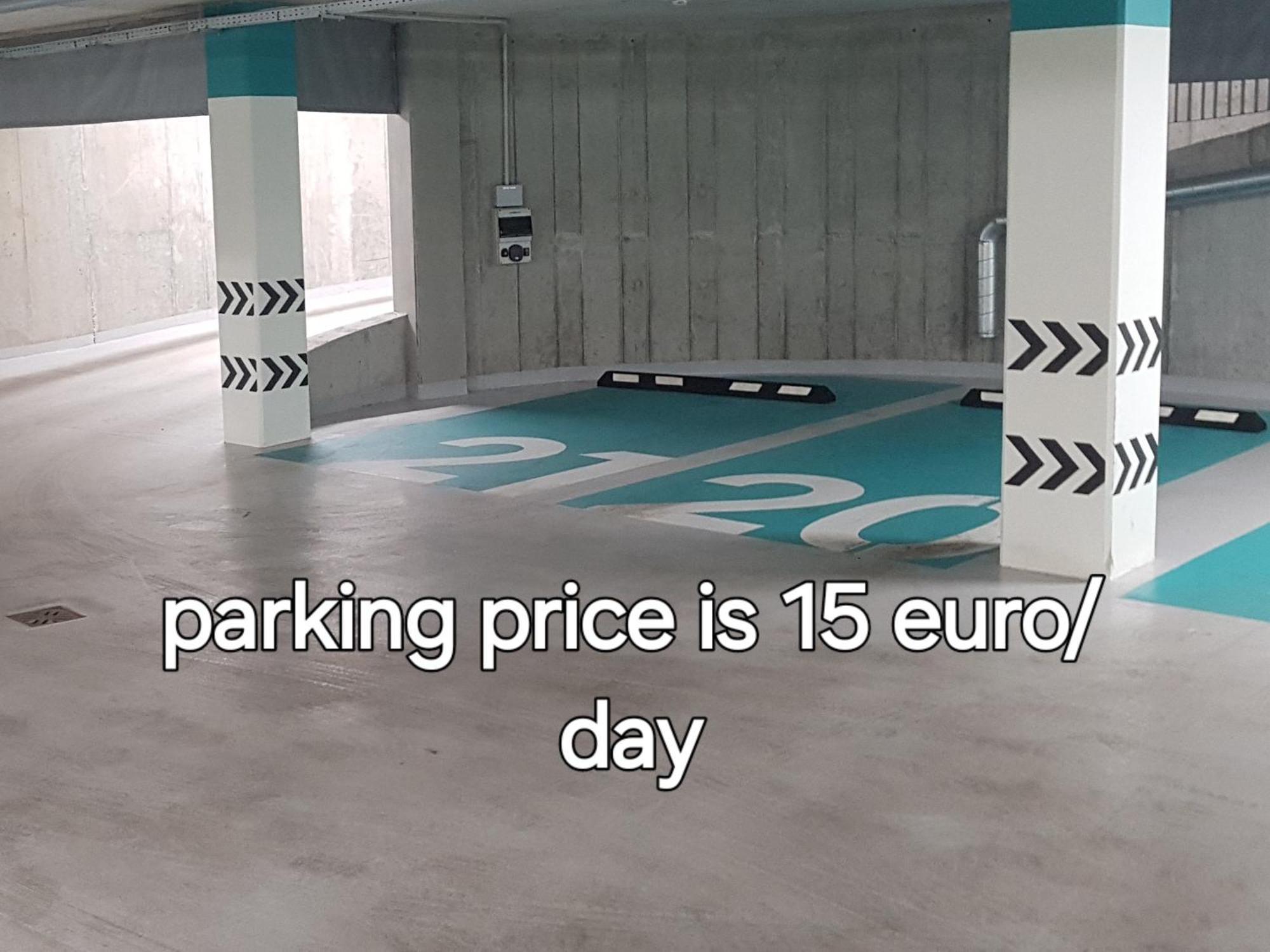 Happy Inn G, Self Check-In, Terrace, Underground Parking Вилнюс Екстериор снимка